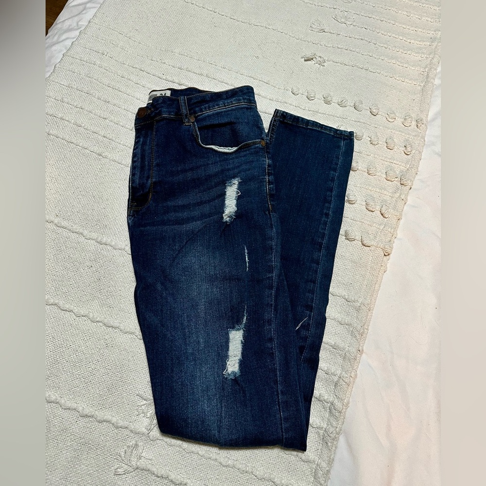 Barbell Jeans - Slim Athletic Fit Destroyed Jeans